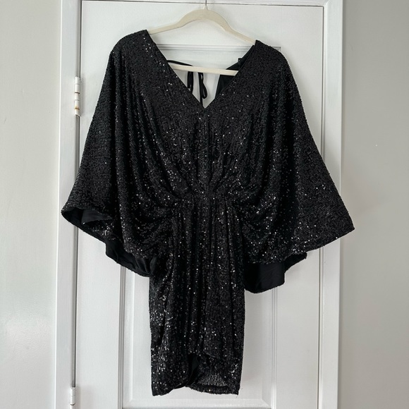Black Sequined Dolman Sleeve Romper - Picture 3 of 16